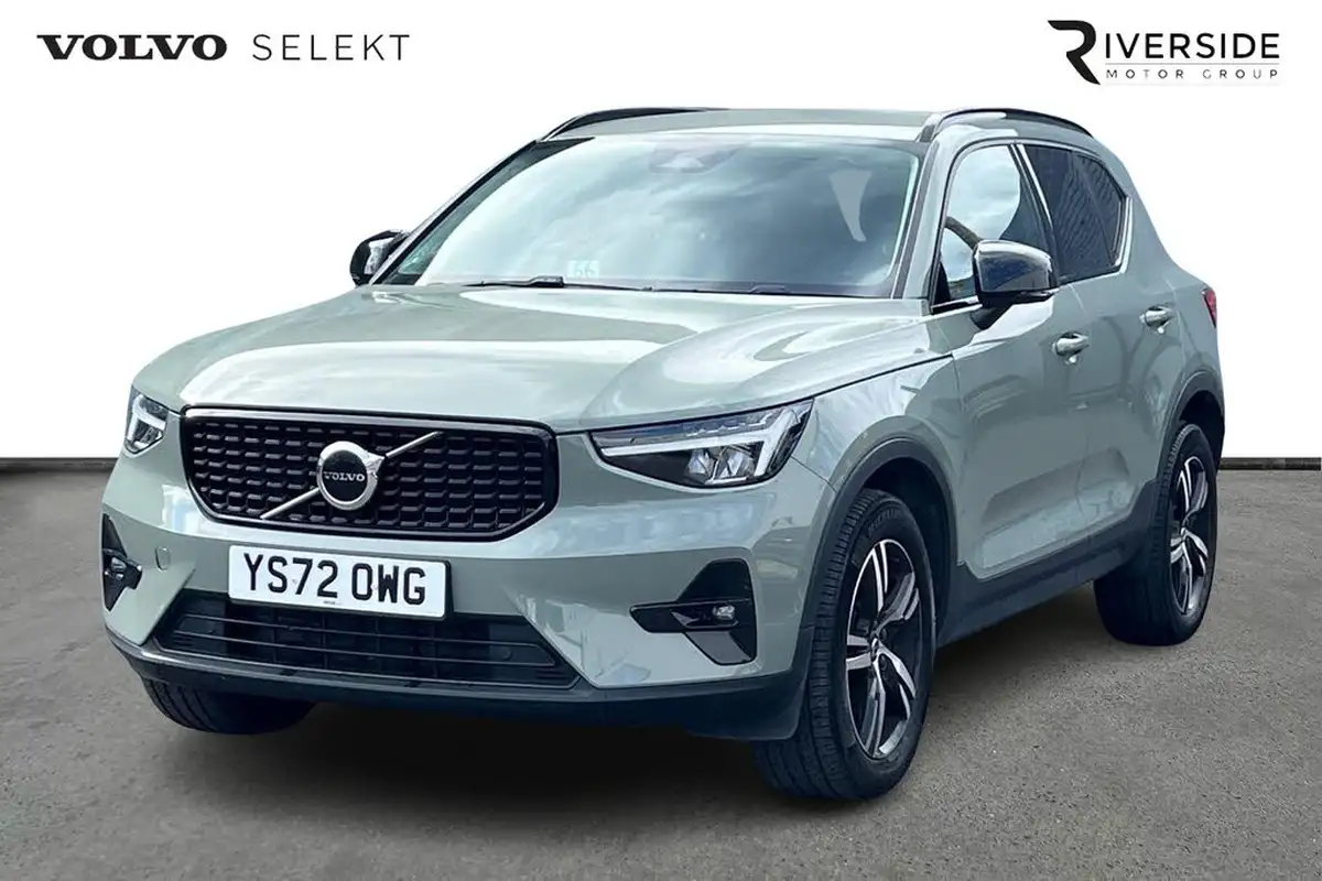 2022-volvo-xc40-20-b3-plus-big-8