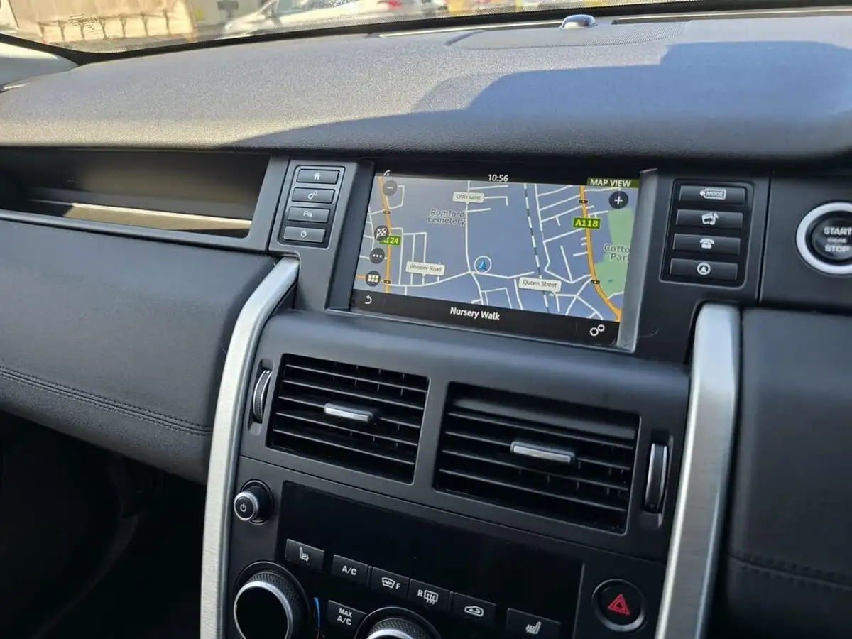 2017-land-rover-discovery-sport-20td4-se-tech-180ps-station-wagon-auto-big-37