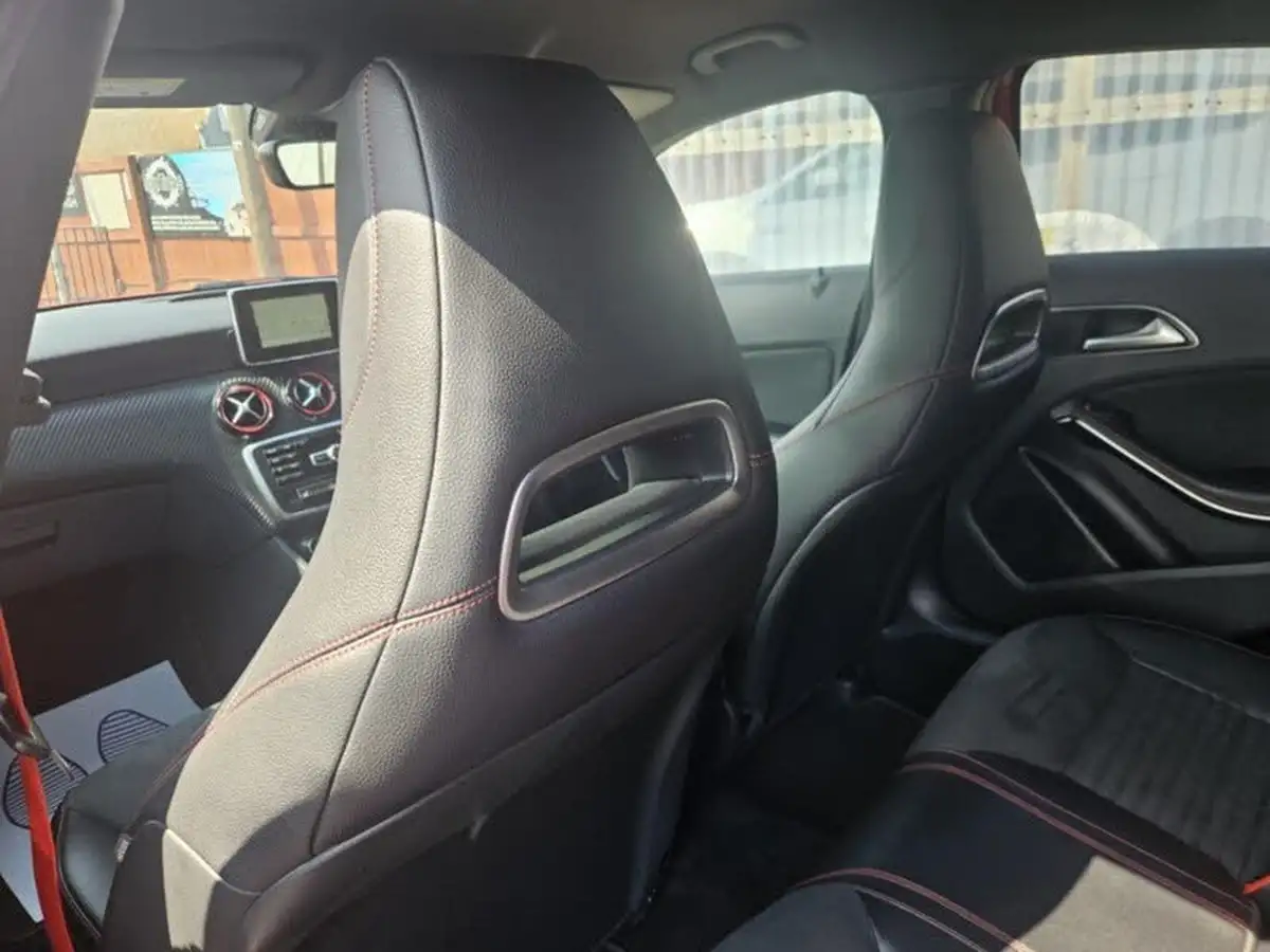 2015-mercedes-benz-a-class-20-a250-engineered-by-amg-211ps-4matic-big-17
