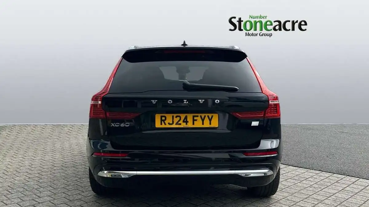 2024-volvo-xc60-20-t8-ultimate-dark-big-6