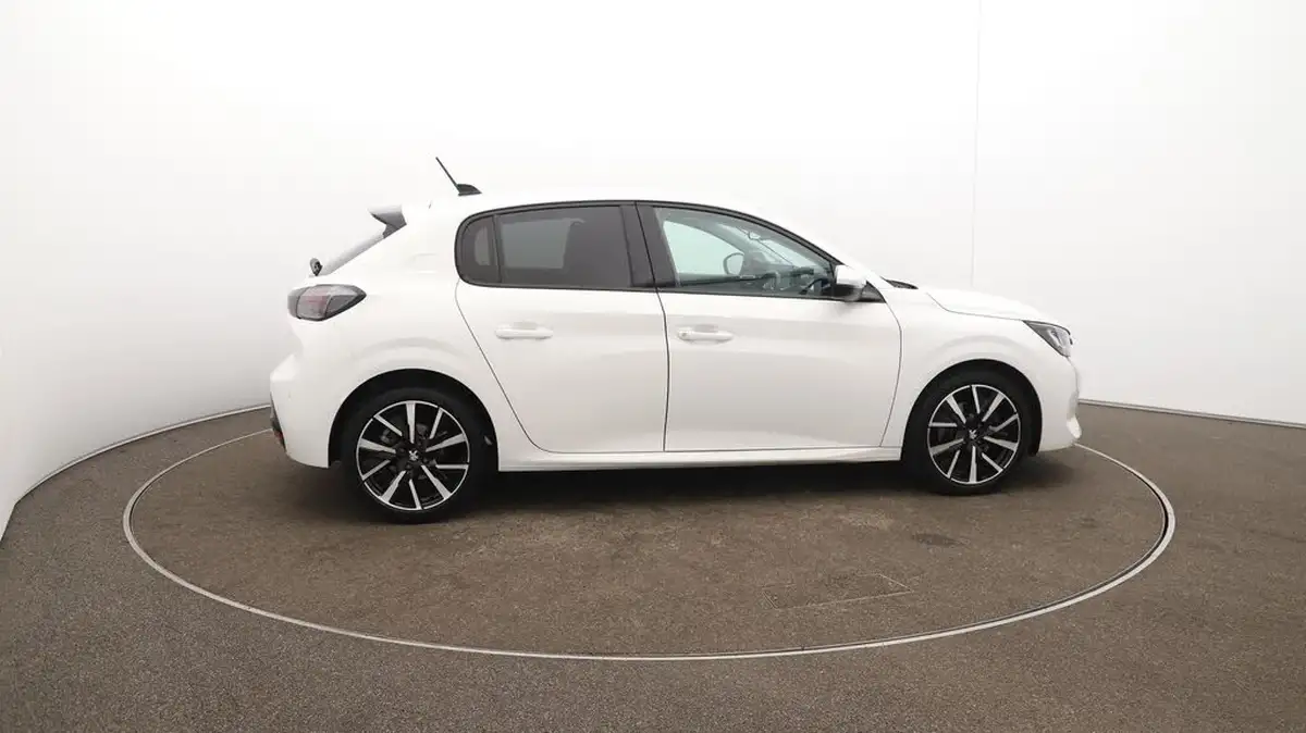 2020-peugeot-208-12-puretech-allure-premium-100bhp-big-51