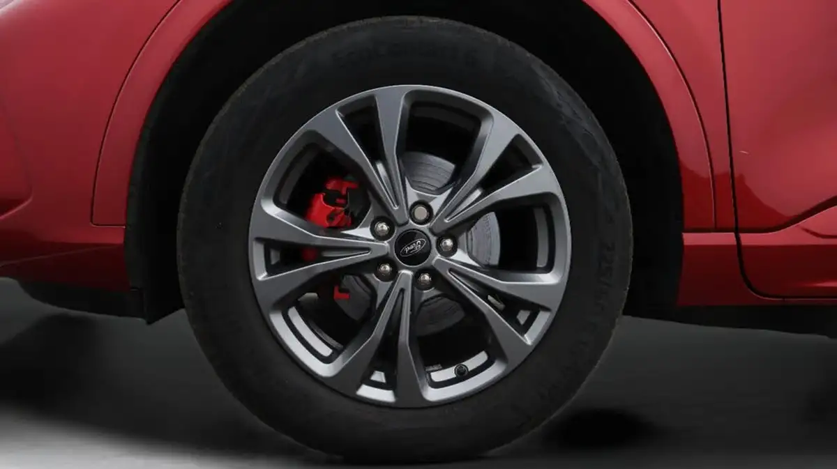 2022-ford-kuga-big-18