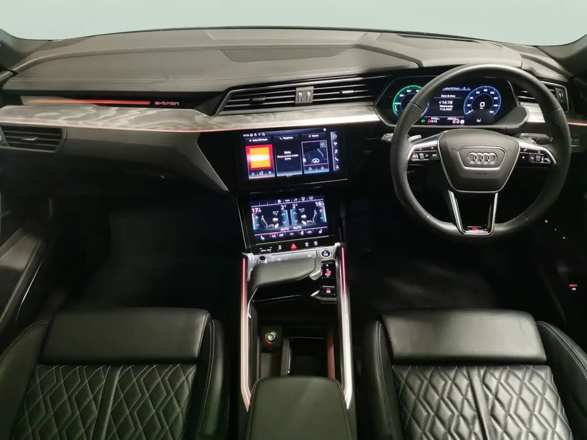 2021-audi-e-tron-50e-vorsprung-sportback-big-10
