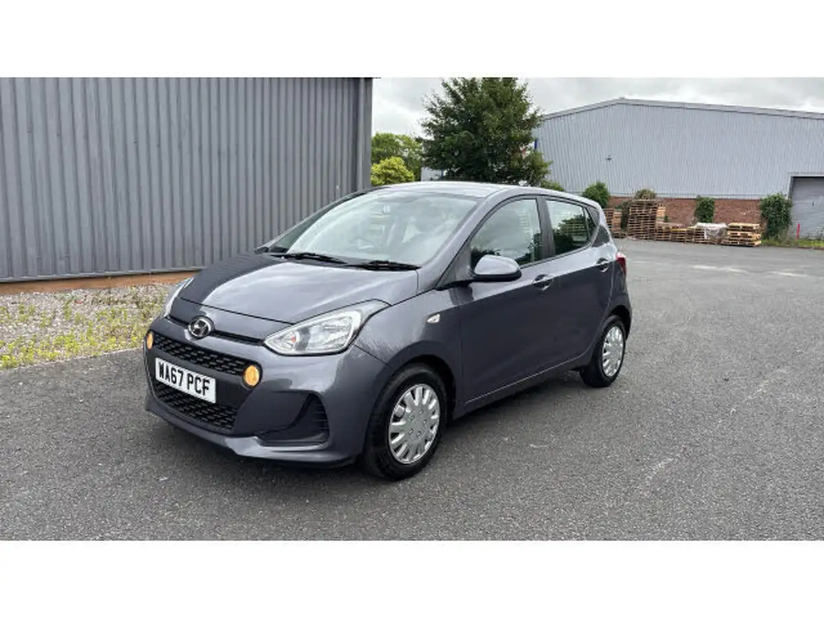 2017-hyundai-i10-10-se-big-21