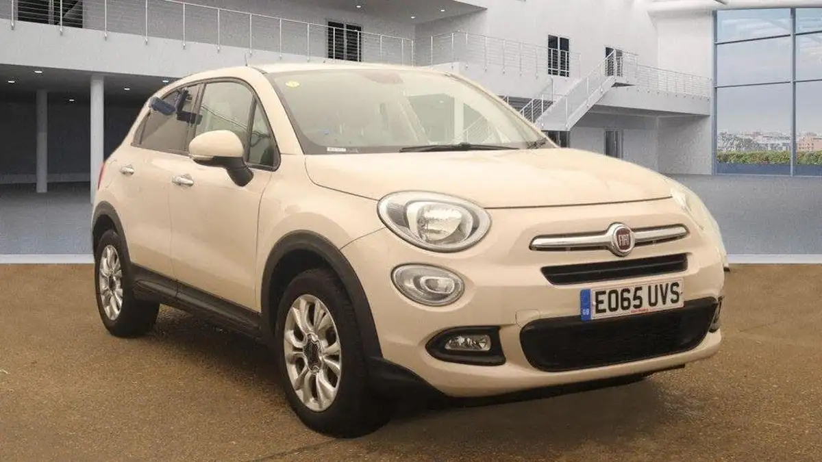 2015-fiat-500x-14-pop-star-ddct-big-0