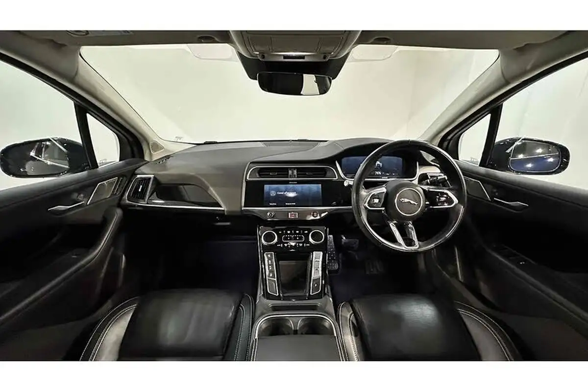 2022-jaguar-i-pace-ev400-se-big-1