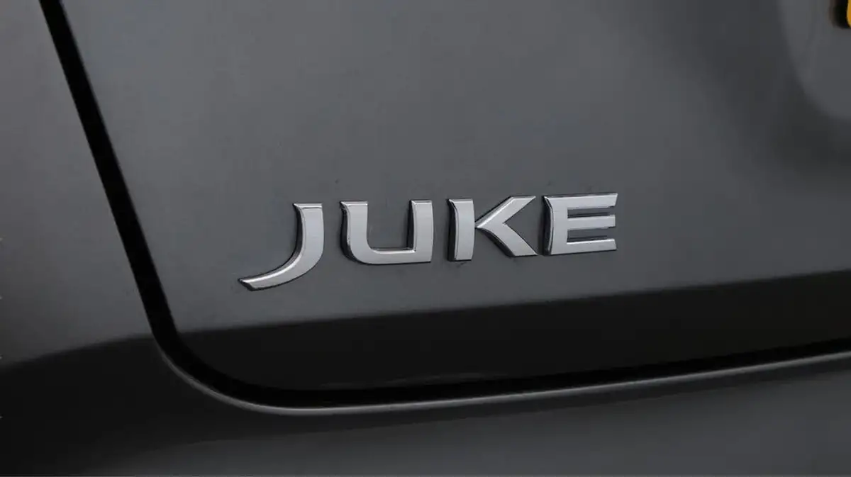 2021-nissan-juke-10-dig-t-tekna-big-20