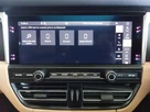 2020-porsche-macan-20-small-15