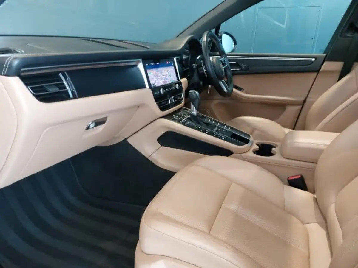 2020-porsche-macan-20-big-4