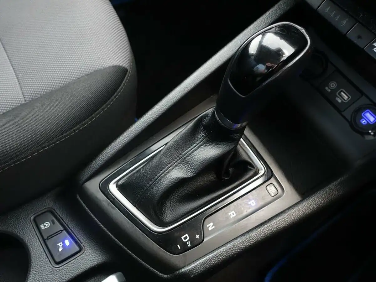 2019-hyundai-i20-10-t-gdi-premium-nav-hatchback-5d-dct-big-26
