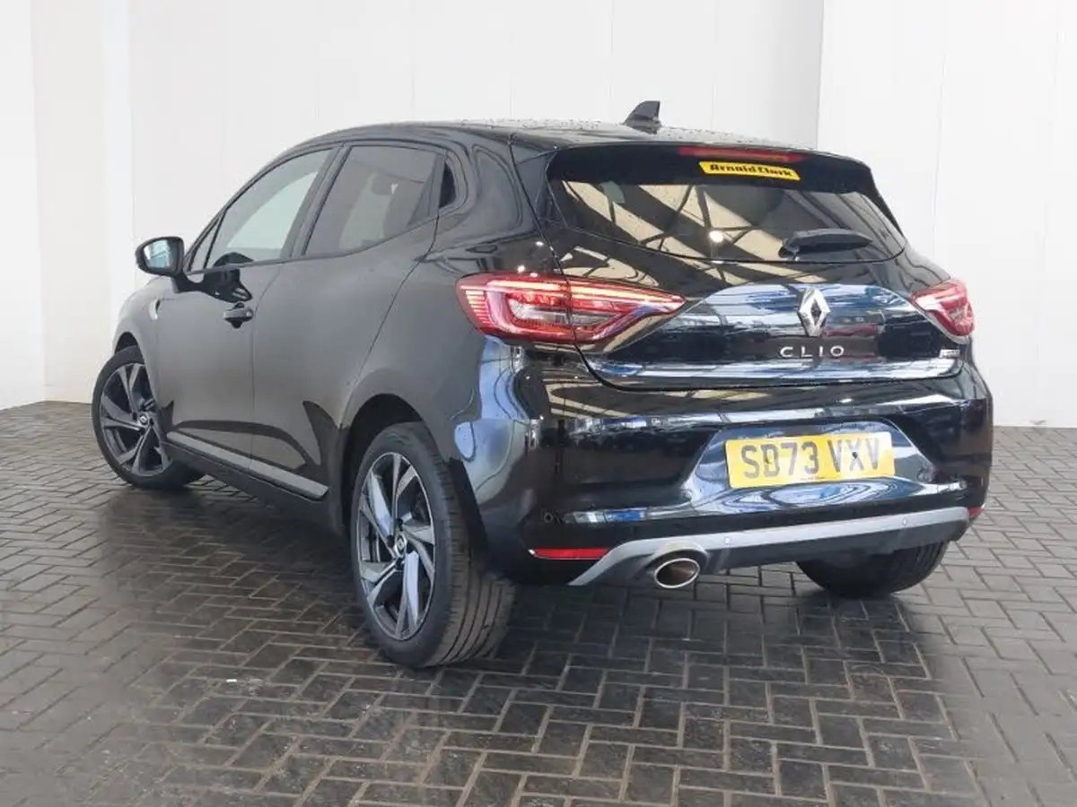2023-renault-clio-10-tce-rs-line-big-1