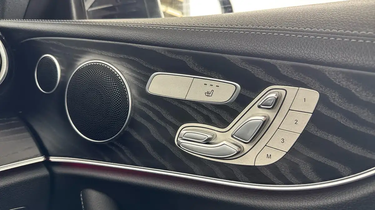 2020-mercedes-benz-e-class-20d-e220d-amg-line-premium-coupe-2d-big-23