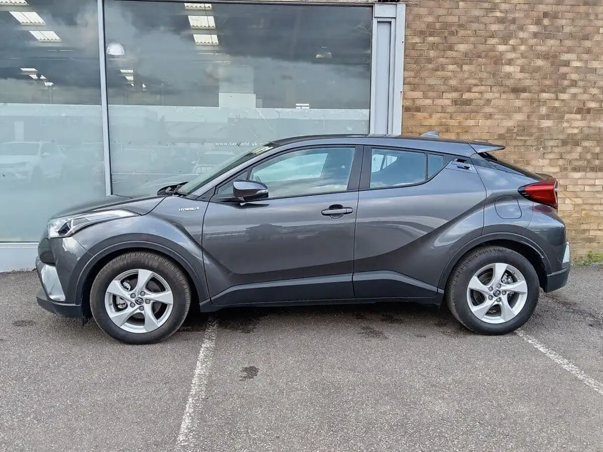 2019-toyota-c-hr-18-vvt-i-icon-big-2