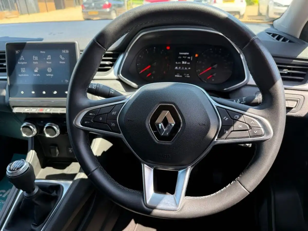2021-renault-captur-13-tce-iconic-140ps-big-25