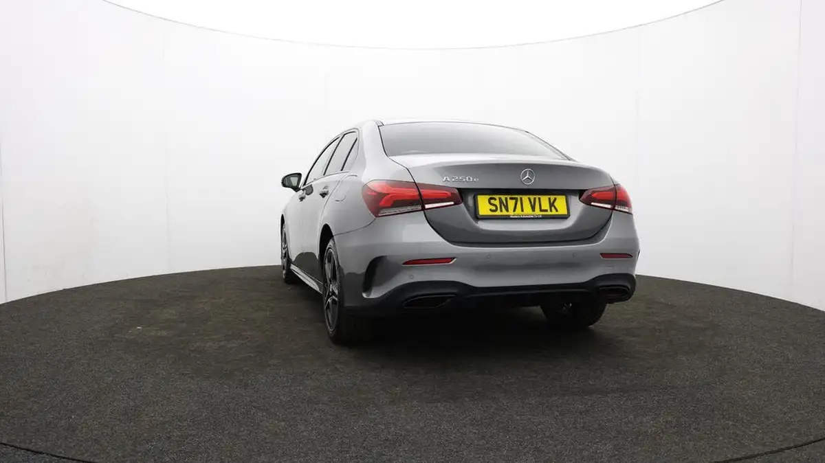 2021-mercedes-benz-a-class-20-a250-amg-line-executive-edition-saloon-4d-big-34