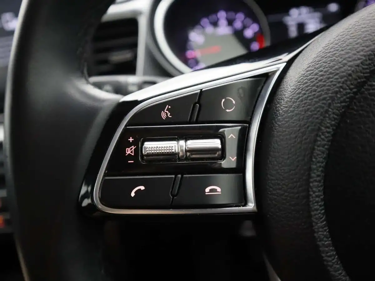 2022-kia-xceed-10-t-gdi-2-big-29