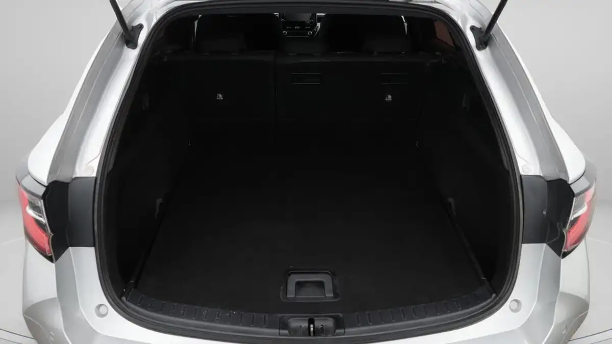 2020-toyota-corolla-18-vvt-i-icon-tech-spare-wheel-touring-sports-5d-big-17