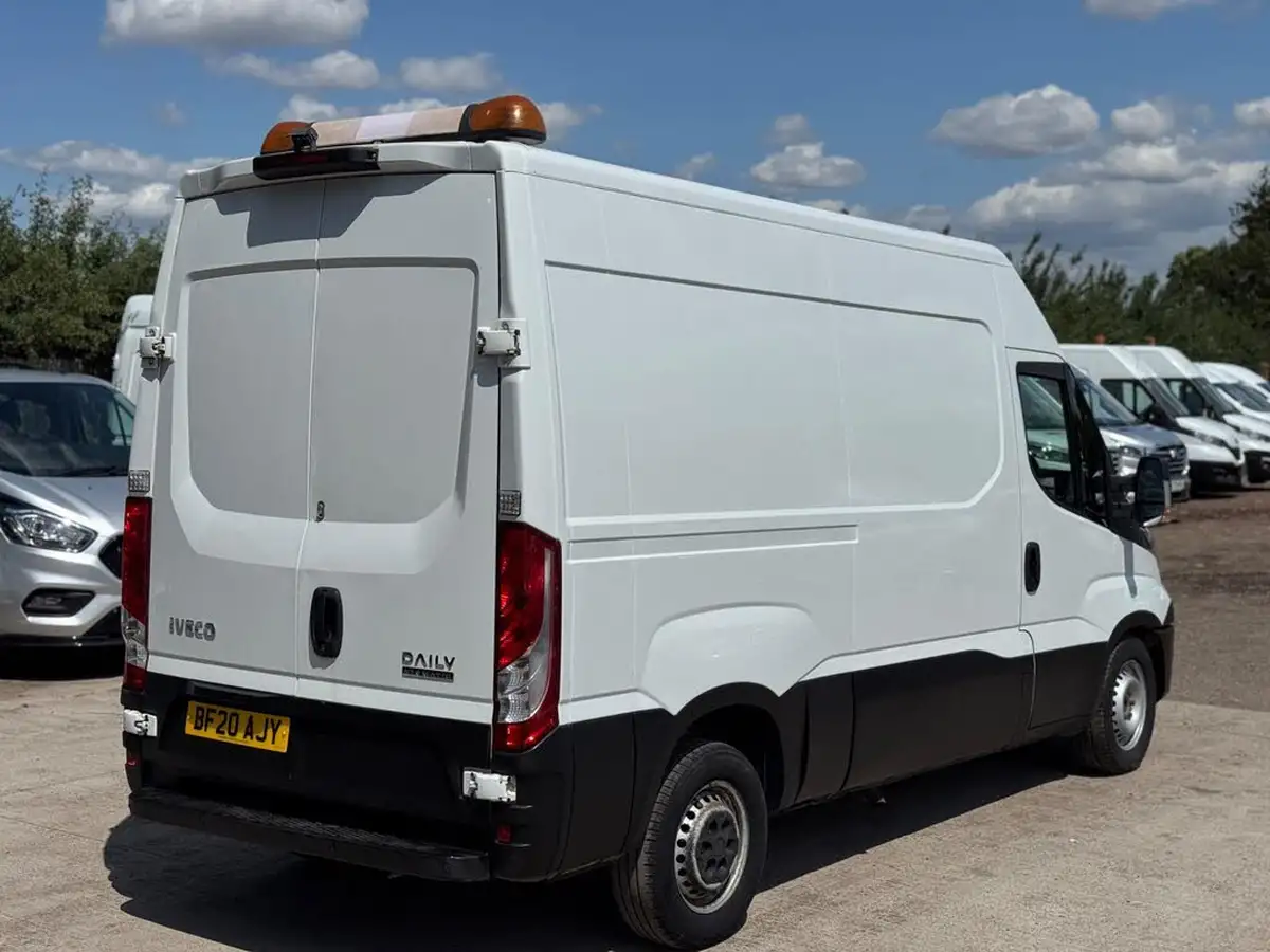 2020-iveco-daily-s-class-23td-35s12v-3520-h1-business-big-13
