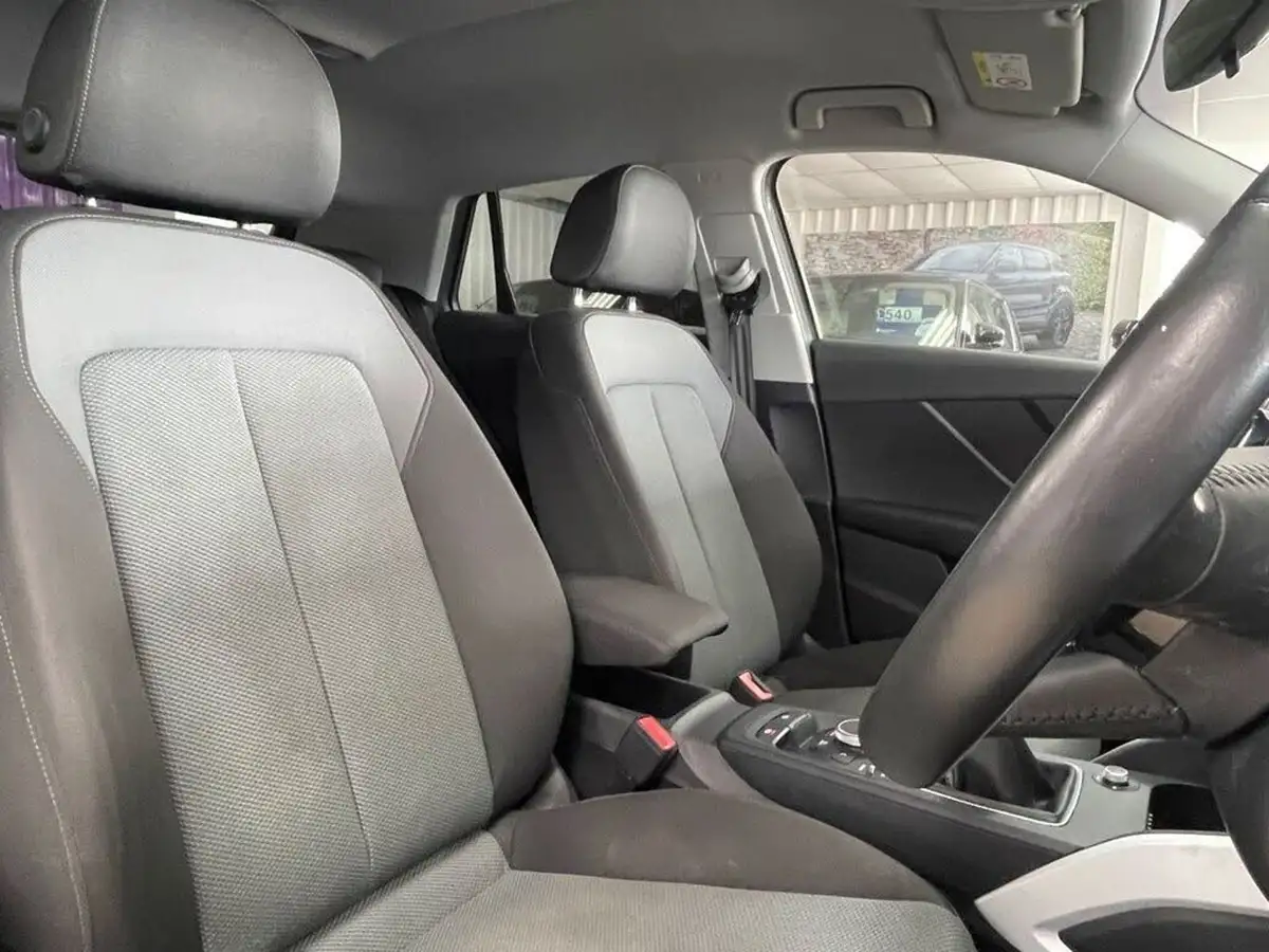 2020-audi-q2-16-30-tdi-technik-big-25