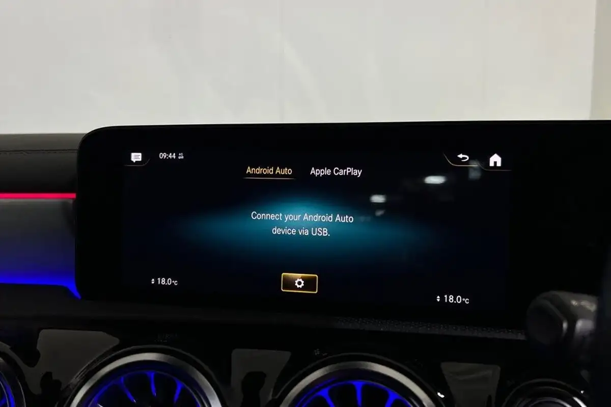 2021-mercedes-benz-cla-13-cla-180-amg-line-premium-coupe-4d-big-31