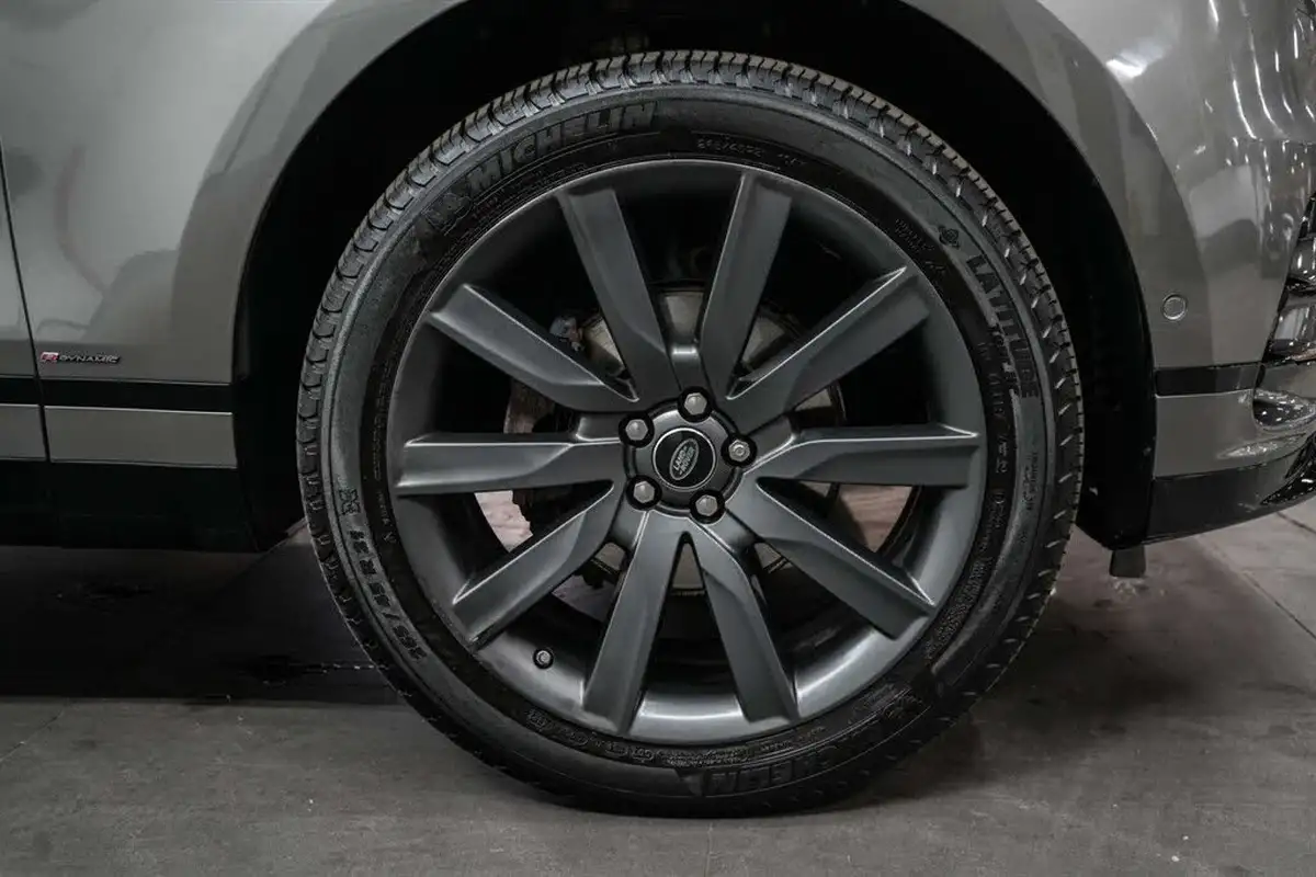 2019-land-rover-range-rover-velar-20-d240-r-dynamic-hse-big-6