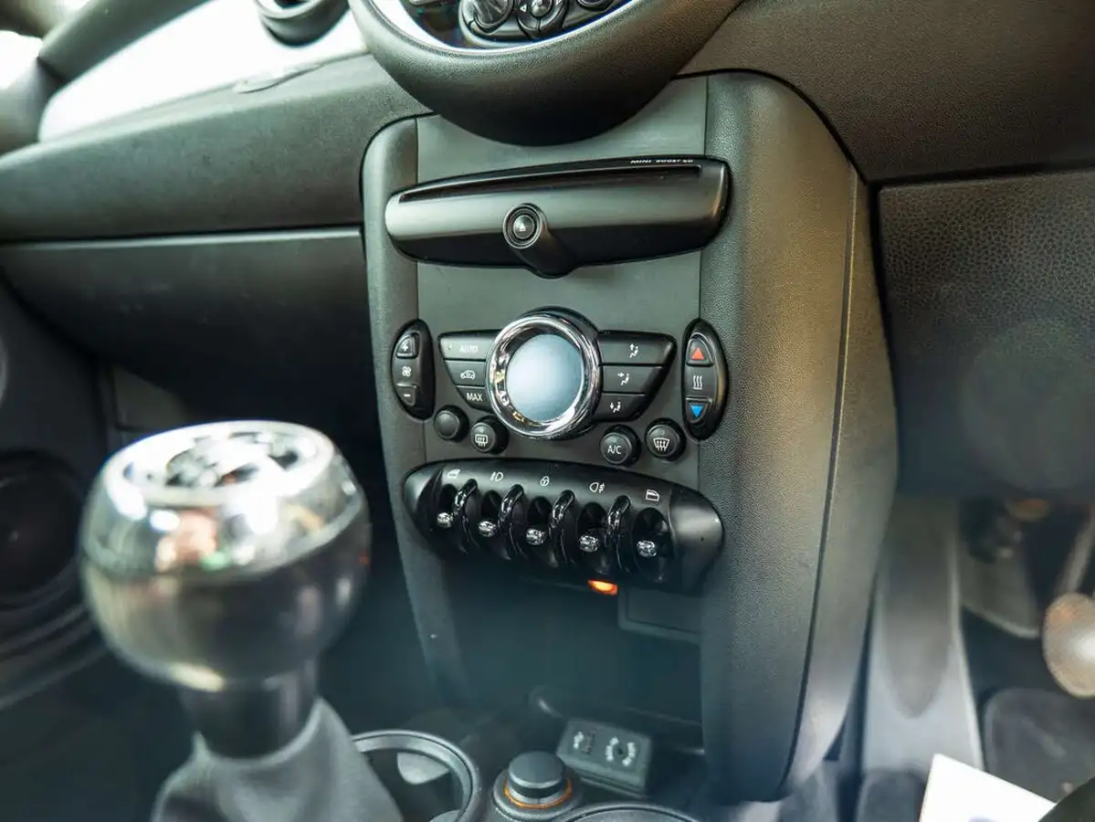 2015-mini-coupe-16-cooper-big-22
