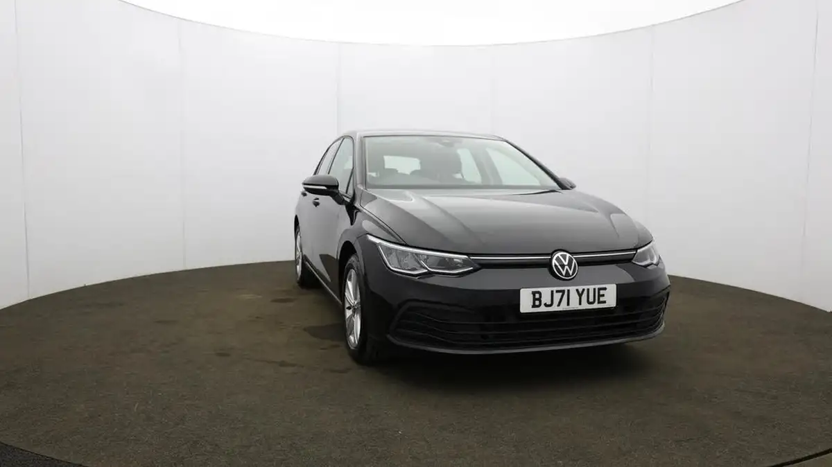 2021-volkswagen-golf-15-tsi-life-130ps-hatchback-big-44