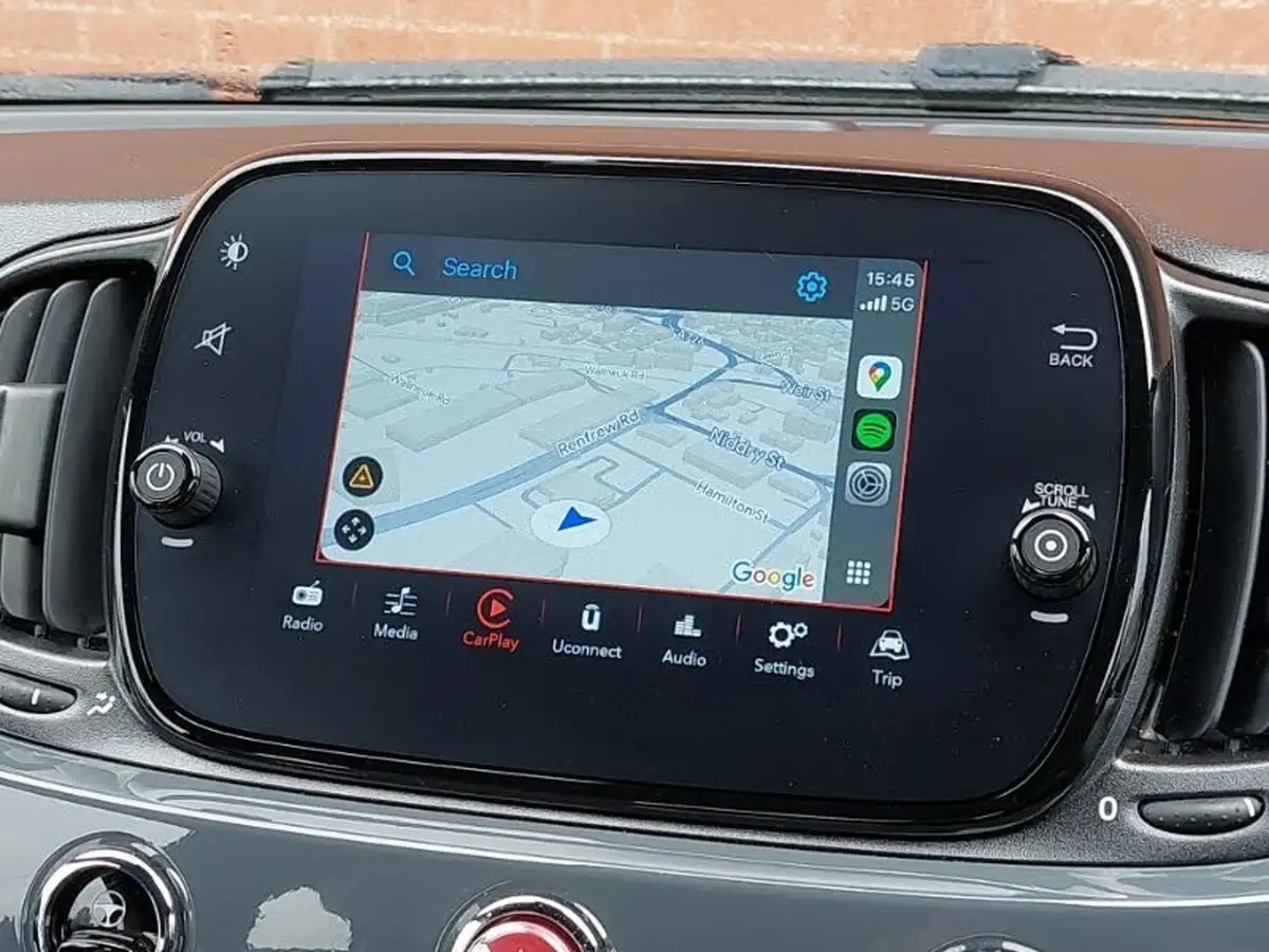 2021-fiat-500c-10-dolcevita-big-18