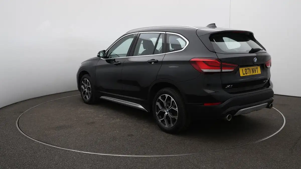 2021-bmw-x1-20-sdrive20i-xline-big-61