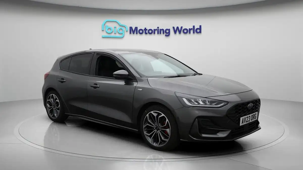 2023-ford-focus-10t-st-line-x-125ps-hybrid-mhev-hatchback-powershift-big-1
