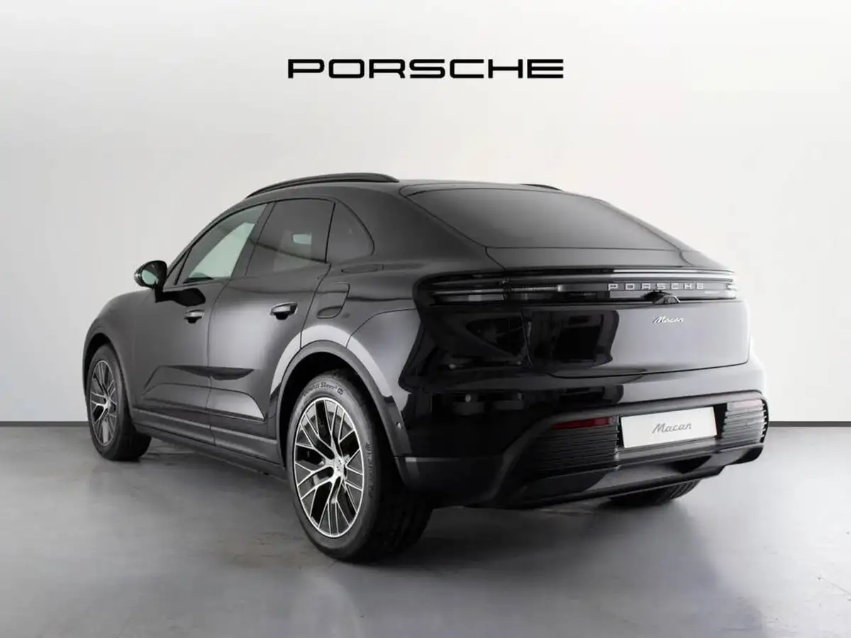 2025-porsche-macan-e-electric-big-11