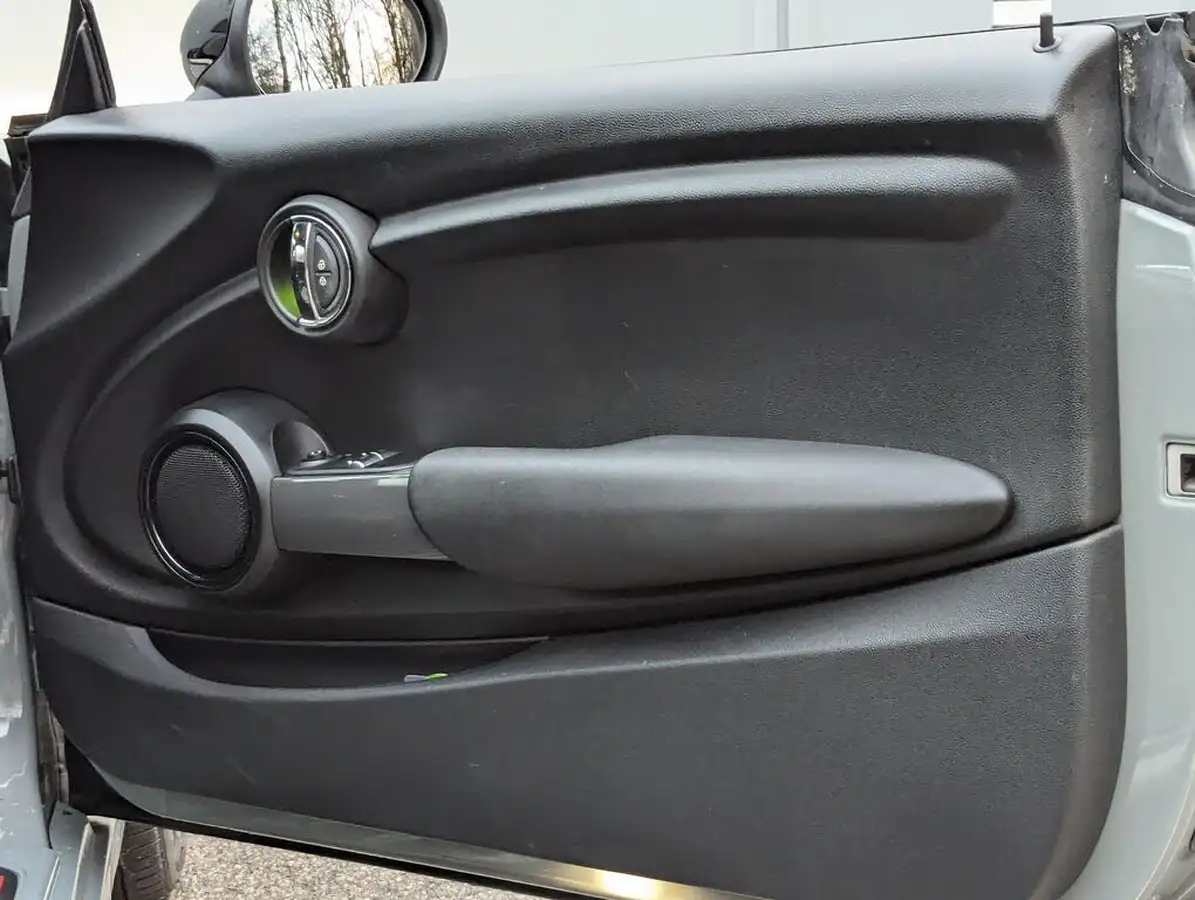 2019-mini-cooper-15-cooper-sport-hatchback-3d-big-37