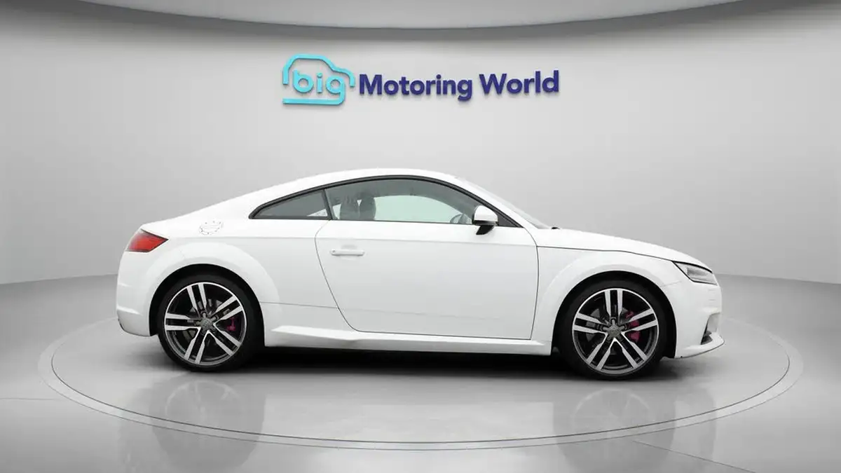 2019-audi-tt-coupe-20-40-tfsi-sport-big-8