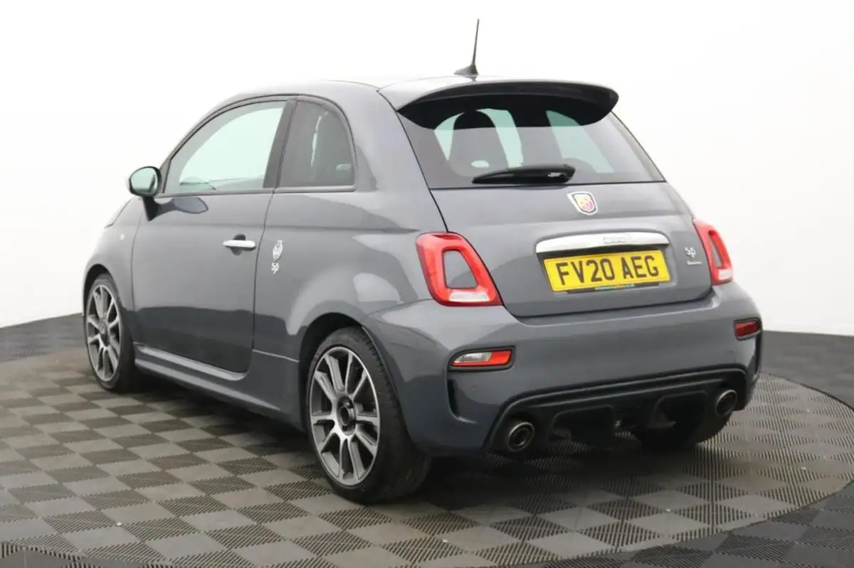 2020-abarth-595-14-tjet-turismo-70th-big-6