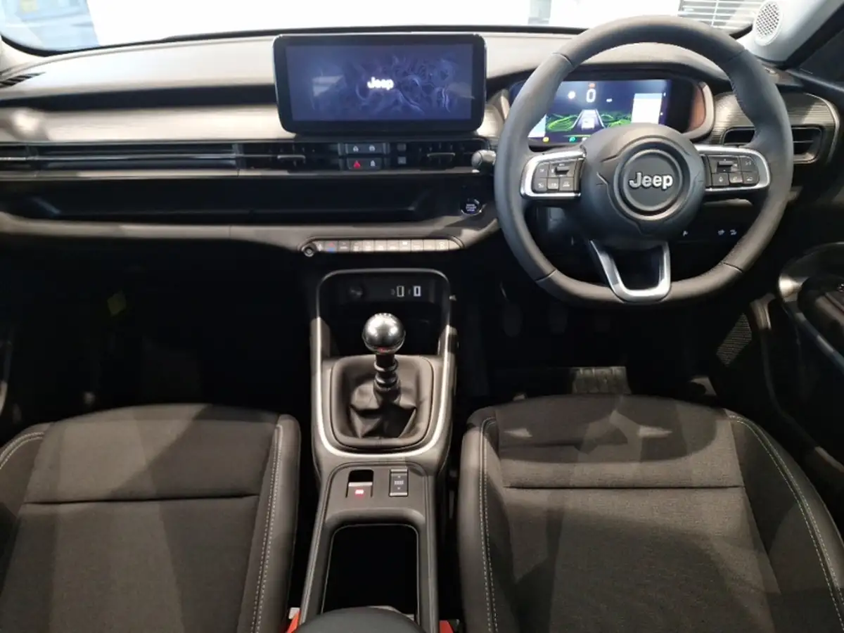 2024-jeep-avenger-12-gse-altitude-big-2