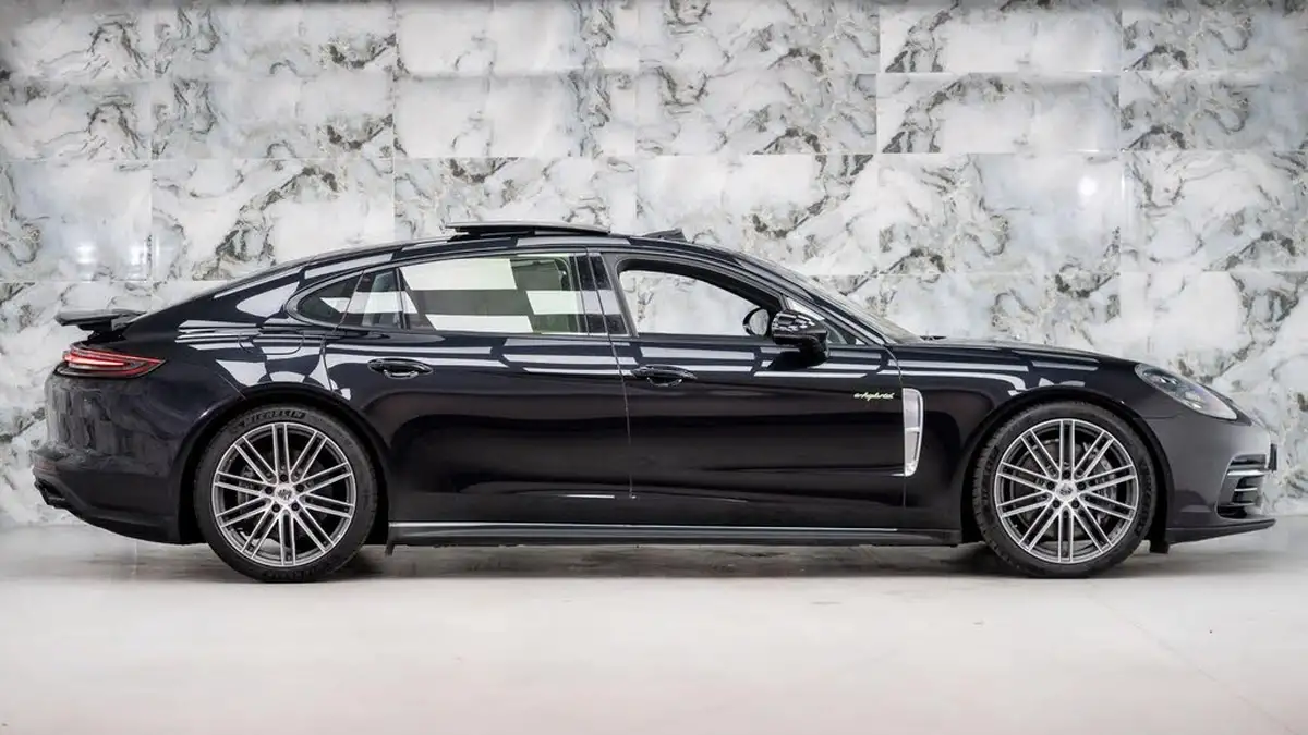 2017-porsche-panamera-29-v6-4-e-hybrid-executive-big-4