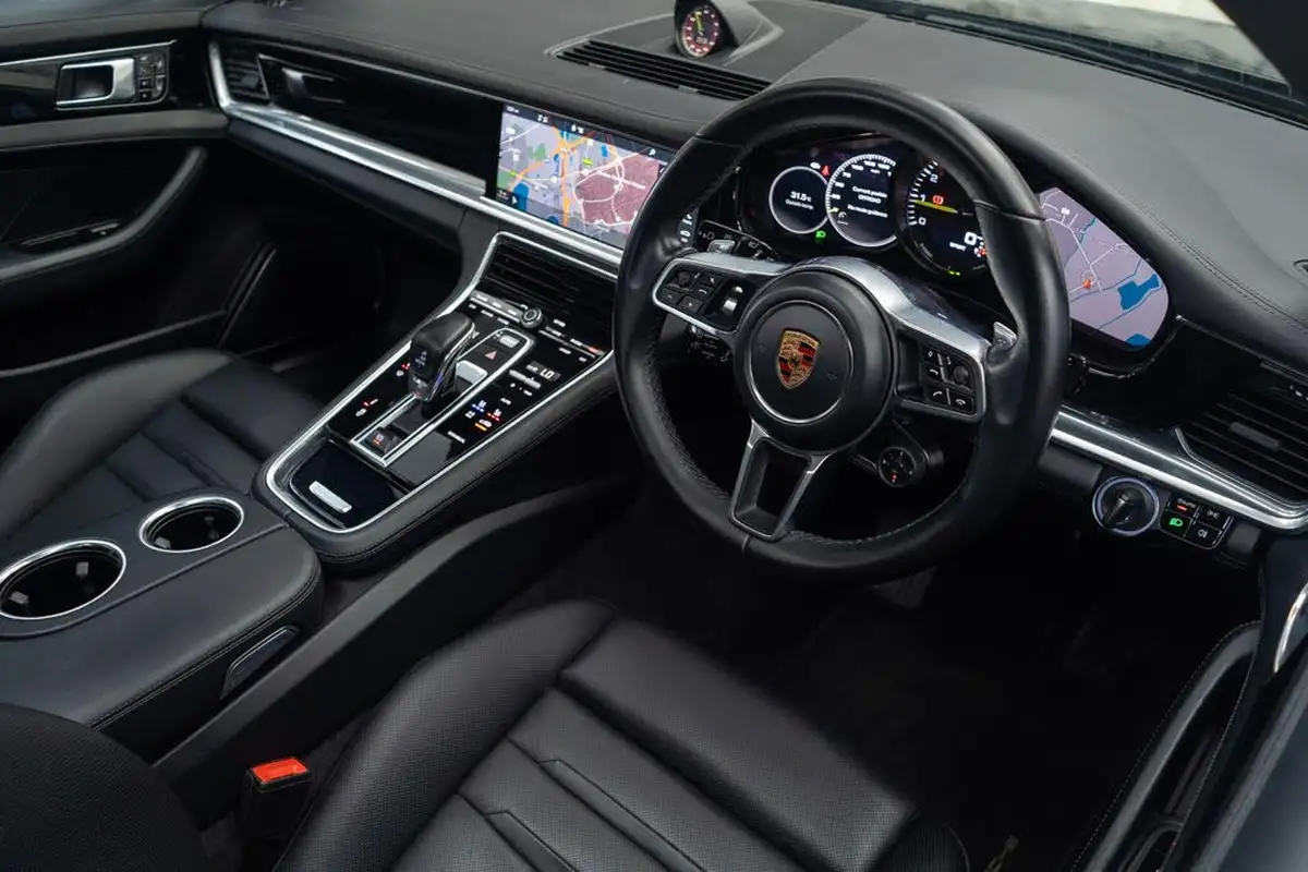 2017-porsche-panamera-29-v6-4-e-hybrid-executive-big-56