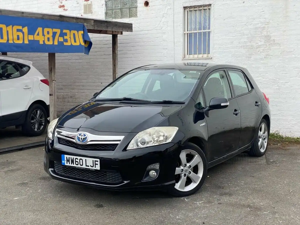 2011-toyota-auris-18-vvt-i-hsd-t-spirit-1798cc-big-5