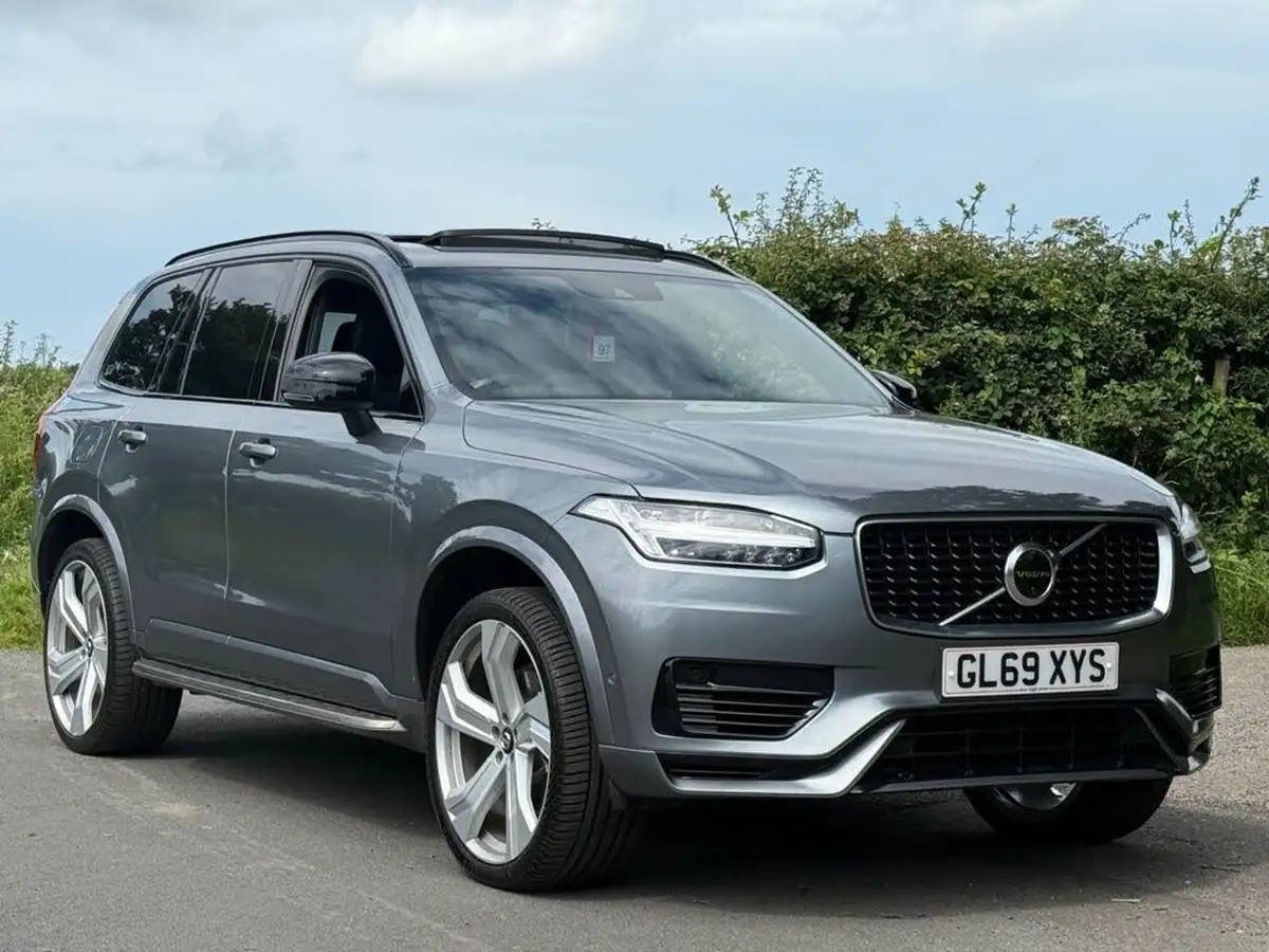 2020-volvo-xc90-20-t8-r-design-twin-engine-big-0