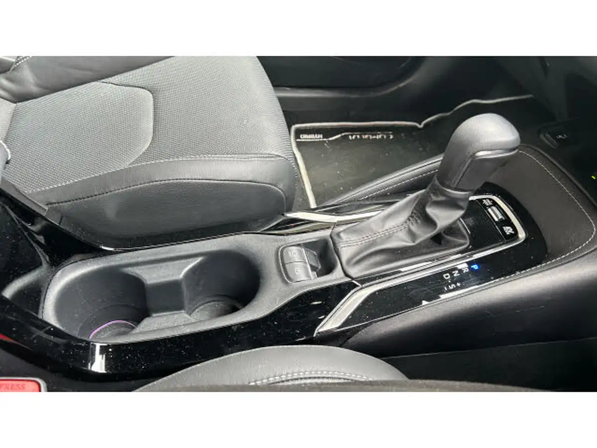 2023-toyota-corolla-20-vvt-i-excel-193bhp-hatchback-big-25