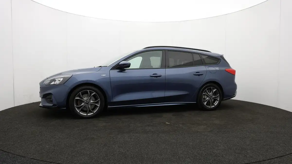 2021-ford-focus-15-st-line-estate-big-66