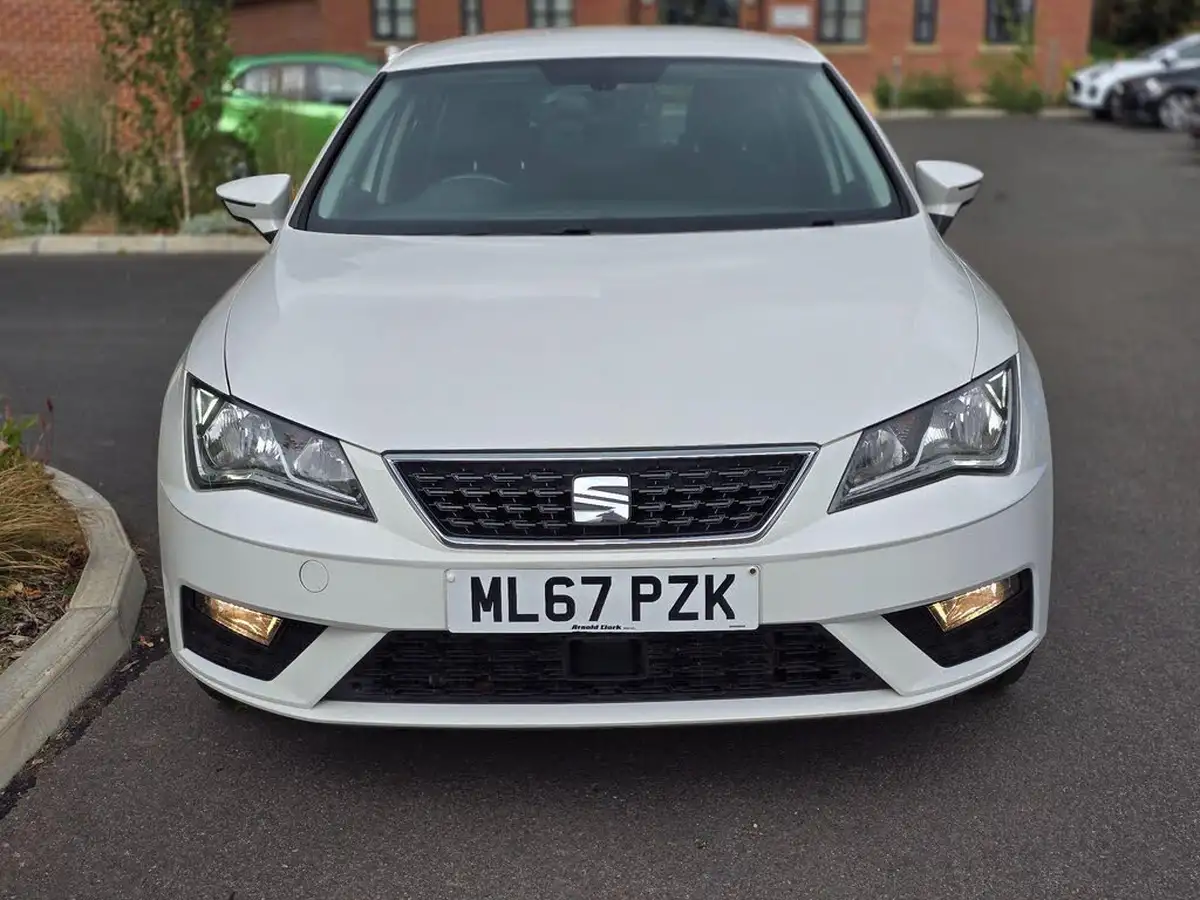 2017-seat-leon-12-tsi-se-dynamic-technology-hatchback-big-8