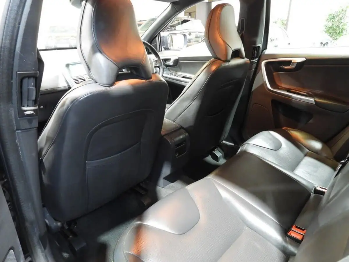 2014-volvo-xc60-24td-d4-se-lux-181bhp-nav-geartronic-big-19