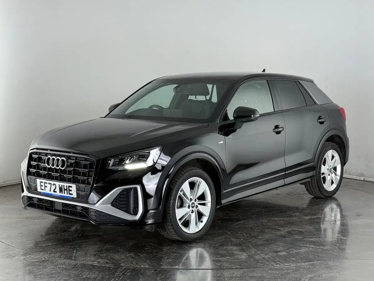 2023-audi-q2-15-35-tfsi-s-line-tronic-big-2