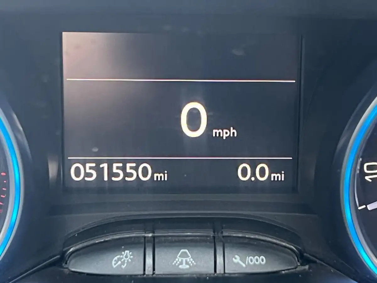 2015-peugeot-2008-crossover-12-puretech-allure-82bhp-big-1