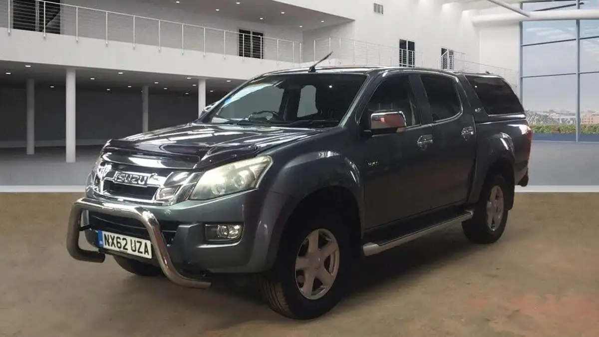 2012-isuzu-d-max-25td-yukon-big-1