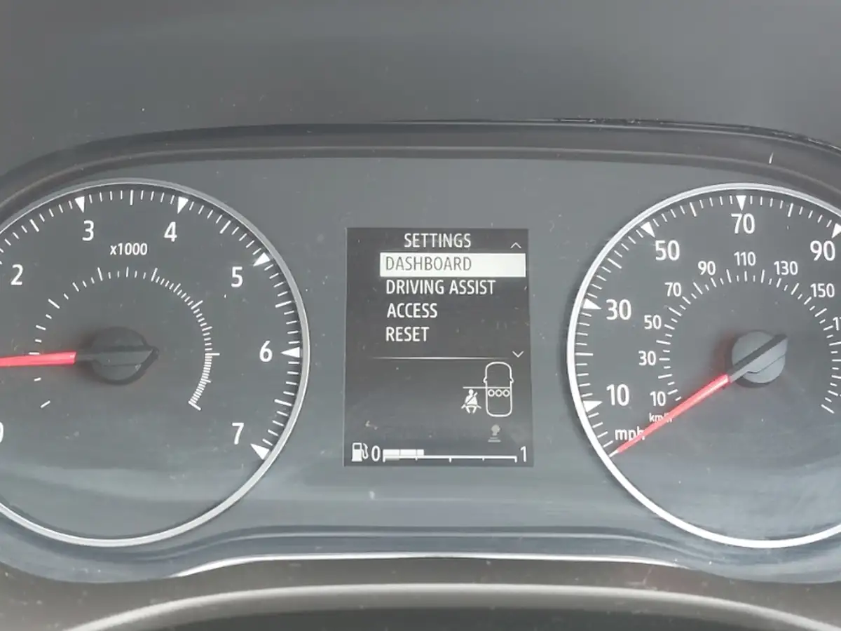2024-dacia-sandero-10-tce-essential-90bhp-big-13