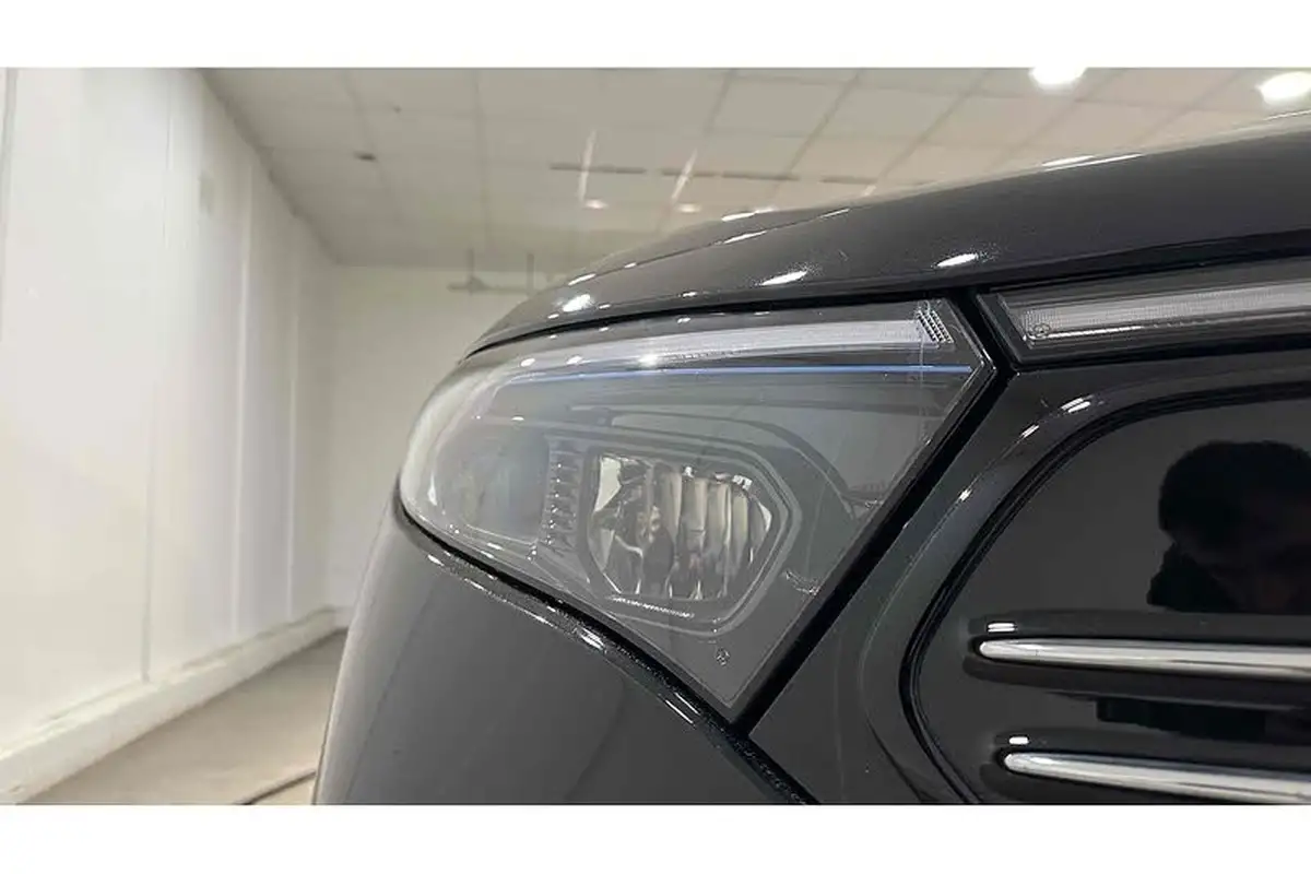 2021-mercedes-benz-eqa-e-eqa-250-amg-line-big-18