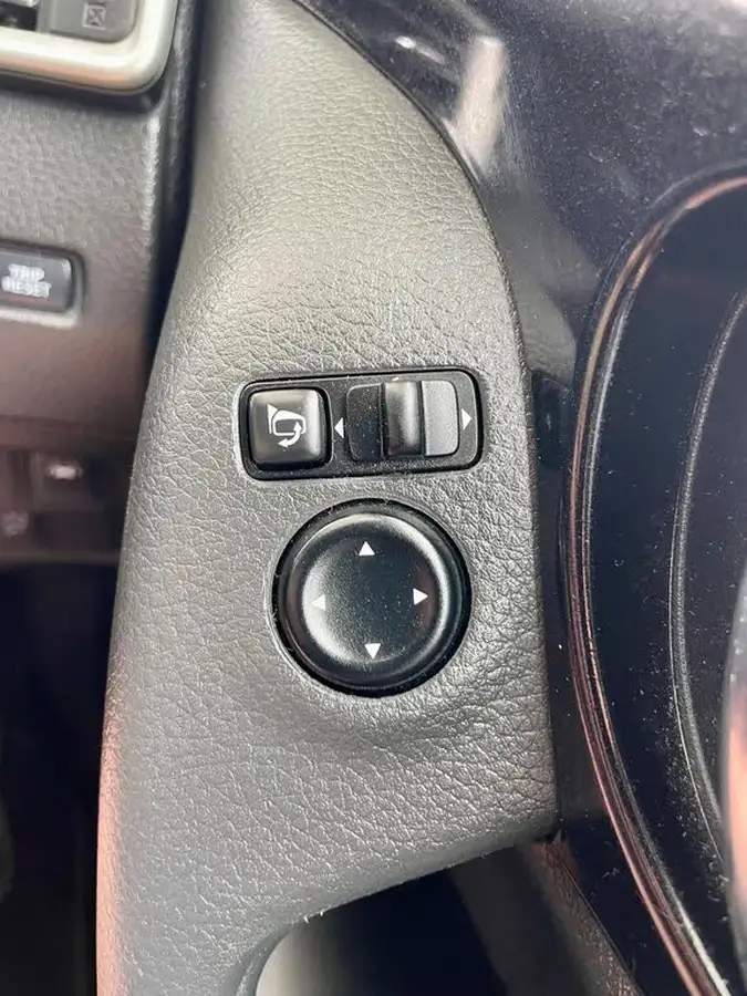 2017-nissan-qashqai-15dci-tekna-big-33