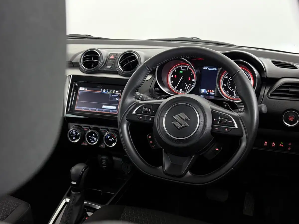 2023-suzuki-swift-12-dualjet-sz5-cvt-big-18